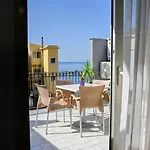 게스트하우스 Acitrezza B&B 아찌트라자