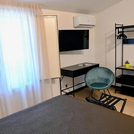 Acitrezza B&B 3* 아찌트라자