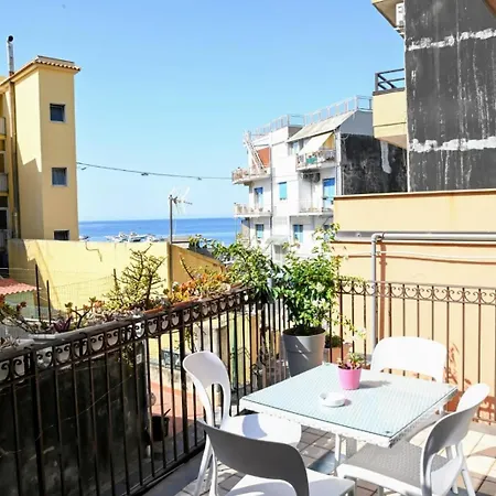 Pensjonat Acitrezza B&B 3*