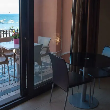 Vendégház Acitrezza B&B *