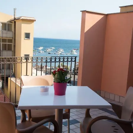 Acitrezza B&B * Acitrezza