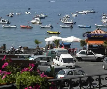 Pensjonat Acitrezza B&B Aci Trezza