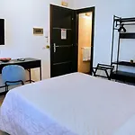 Acitrezza B&B Konukevi