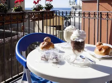 Guest house Acitrezza B&B