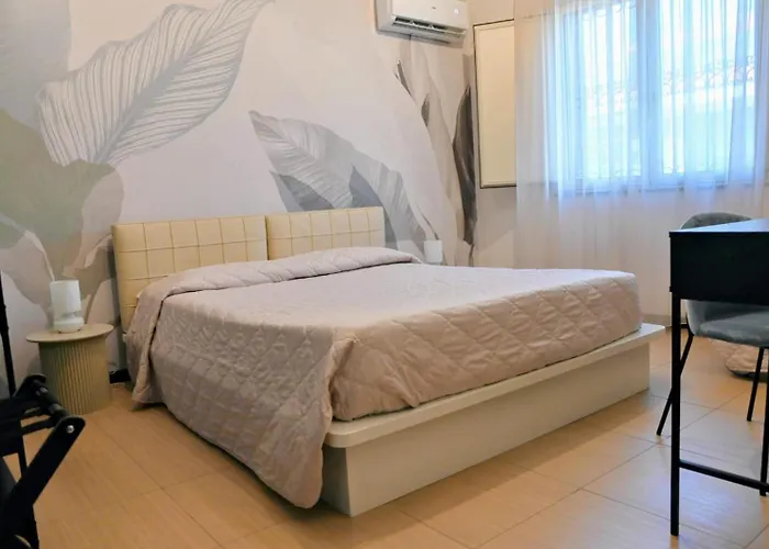 Konukevi Acitrezza B&B