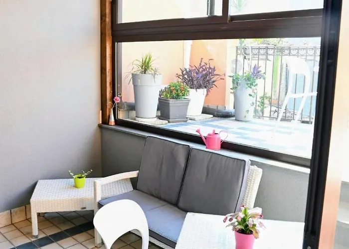 Acitrezza B&B Konukevi 3*