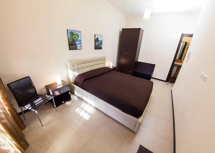 Acitrezza B&B Konukevi